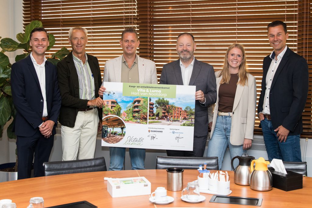 ondertekening Vita Luna