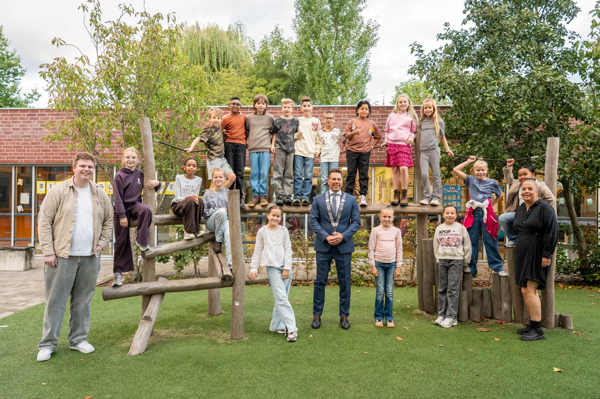 Burgemeester ontbijt mee op de Sint-Jozefschool